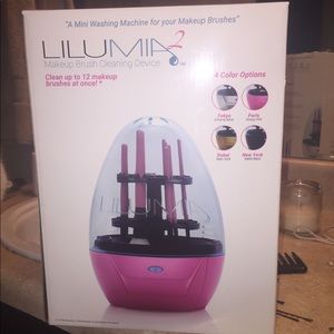 Lilumia 2 makeup brush cleaner
